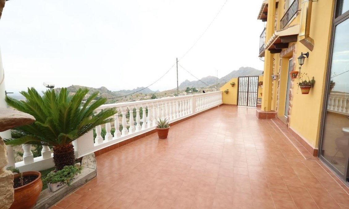 Resale - Villa -
Fortuna - Inland