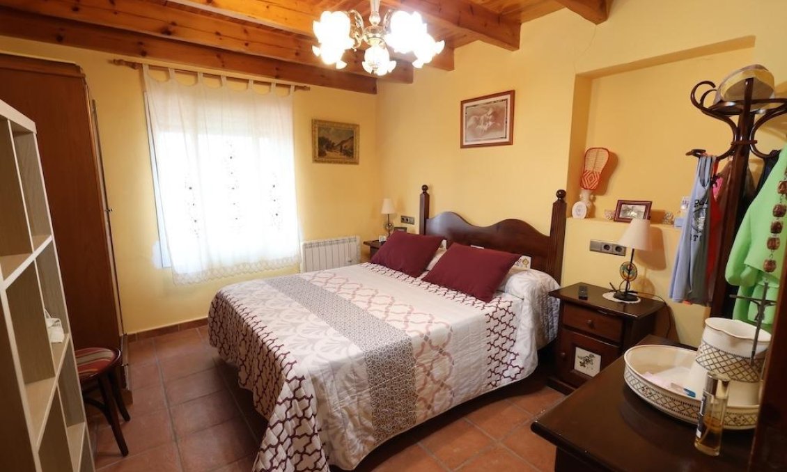 Resale - Villa -
Fortuna - Inland