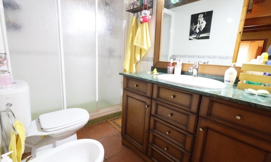 Resale - Villa -
Fortuna - Inland