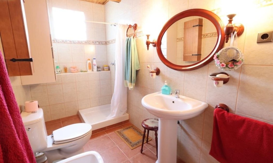 Resale - Villa -
Fortuna - Inland