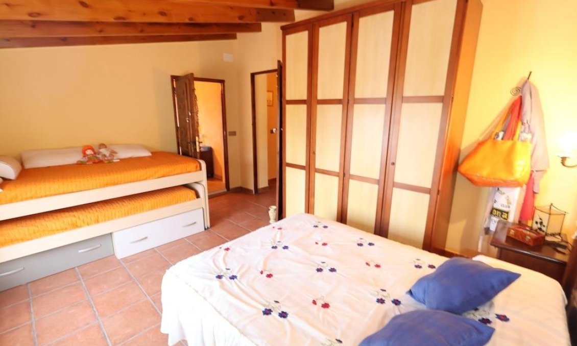 Resale - Villa -
Fortuna - Inland