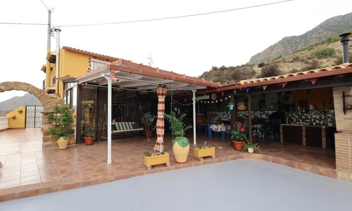 Resale - Villa -
Fortuna - Inland