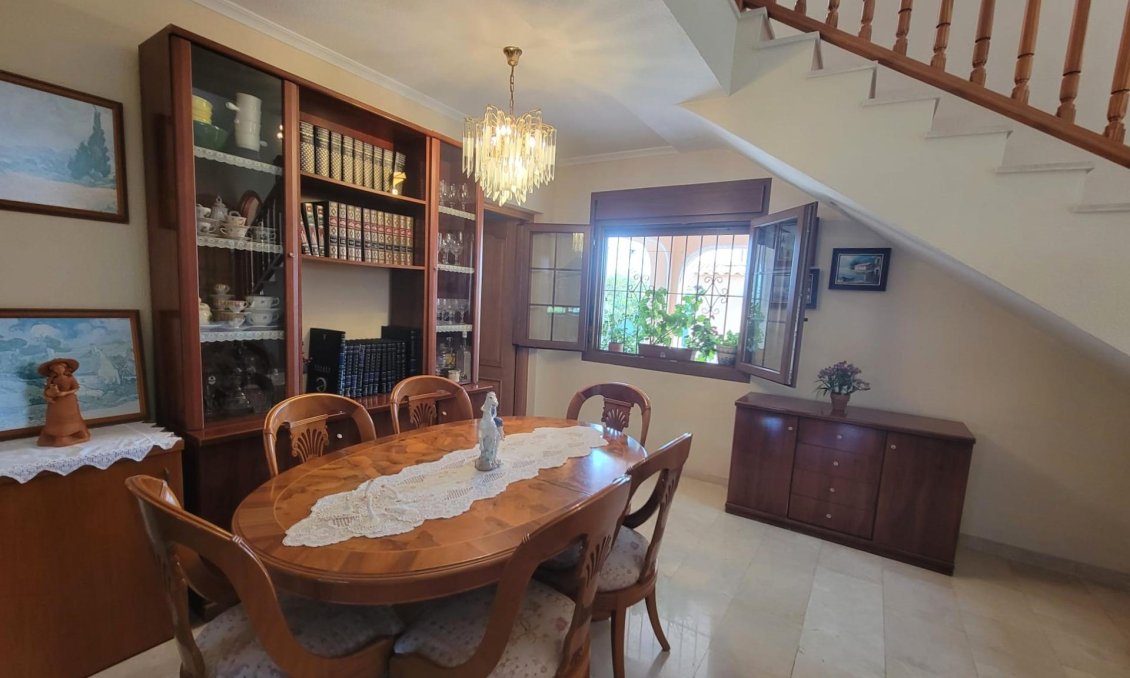 Wiederverkauf - Villa -
Torrevieja - Aguas Nuevas