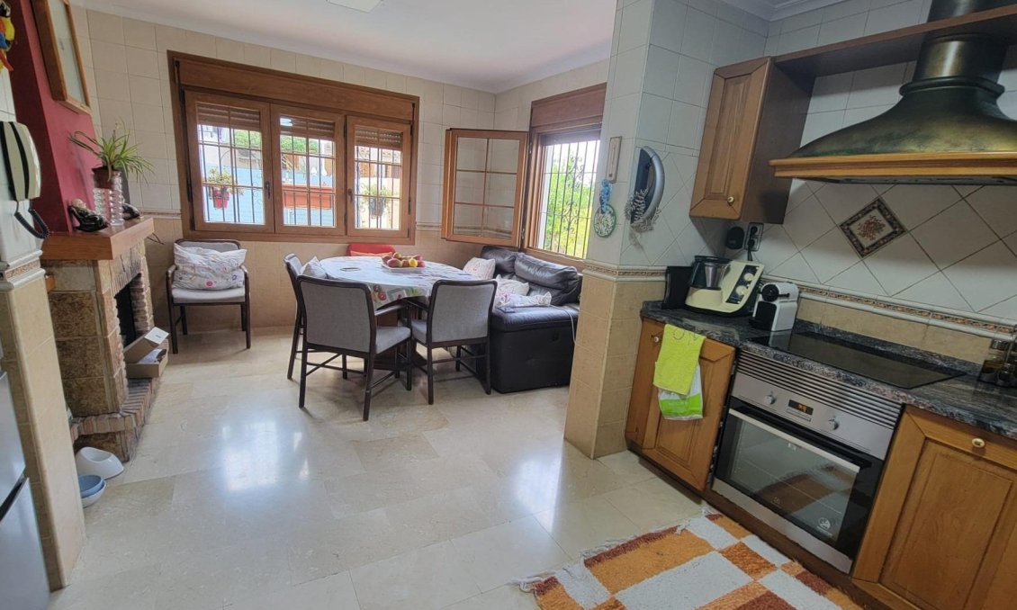 Wiederverkauf - Villa -
Torrevieja - Aguas Nuevas