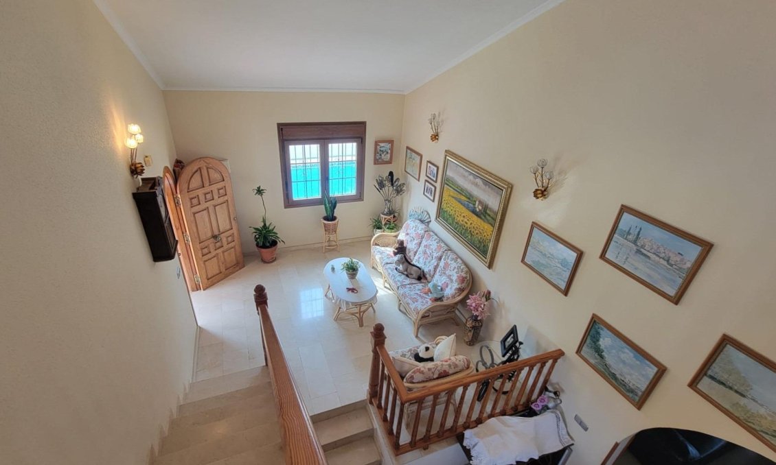 Wiederverkauf - Villa -
Torrevieja - Aguas Nuevas