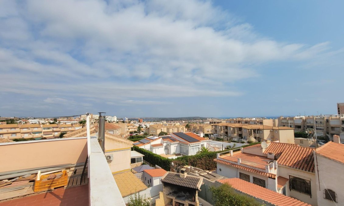 Wiederverkauf - Villa -
Torrevieja - Aguas Nuevas