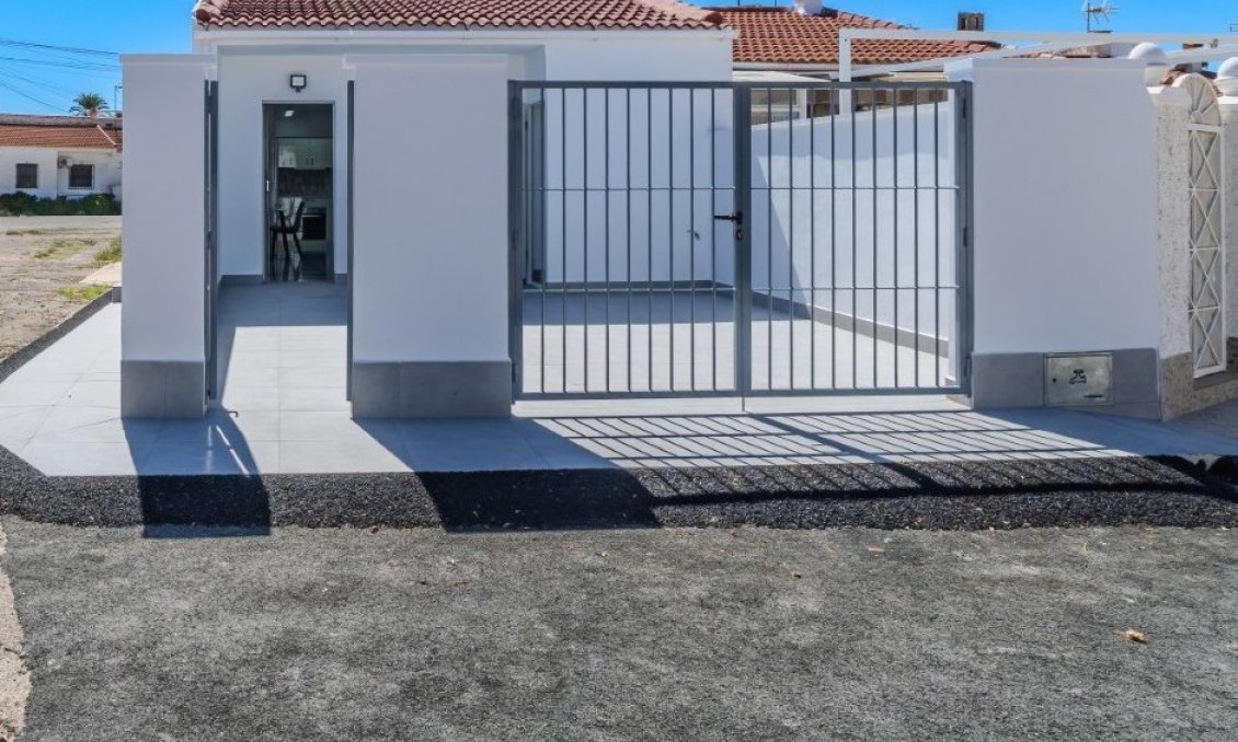 Wiederverkauf - Bungalow -
Torrevieja - Costa Blanca