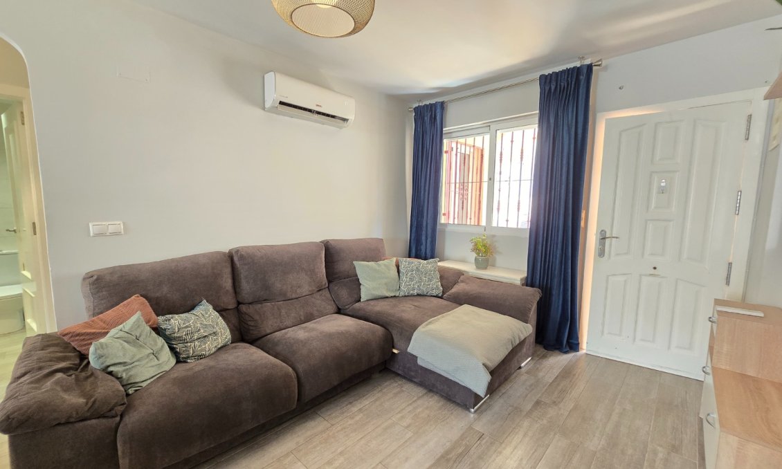 Használt Ingatlanok - Apartman -
Orihuela Costa - Costa Blanca