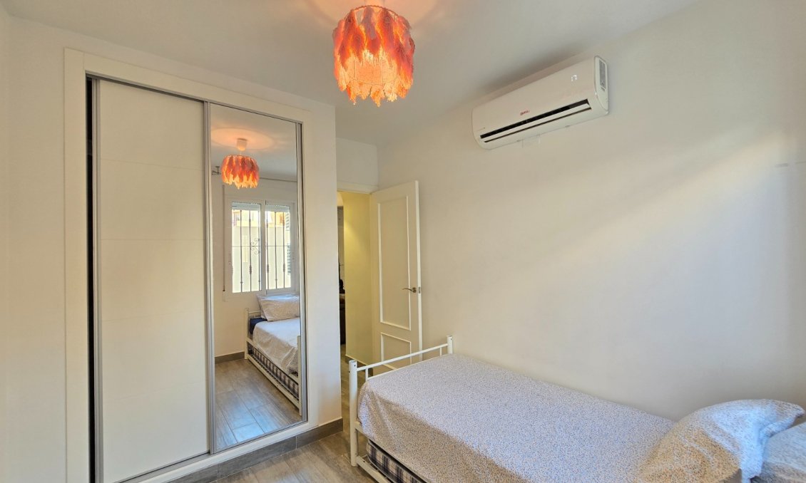 Használt Ingatlanok - Apartman -
Orihuela Costa - Costa Blanca