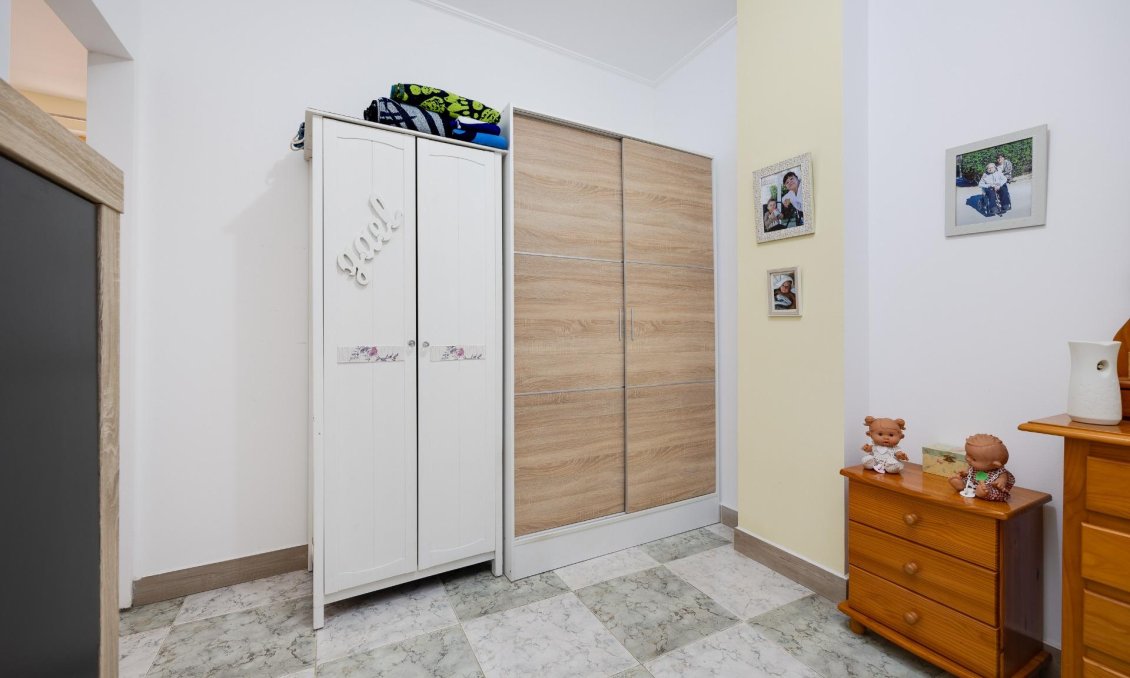 Resale - Apartment -
Torrevieja - Centro