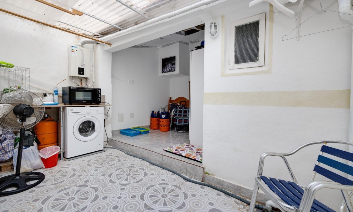 Resale - Apartment -
Torrevieja - Centro