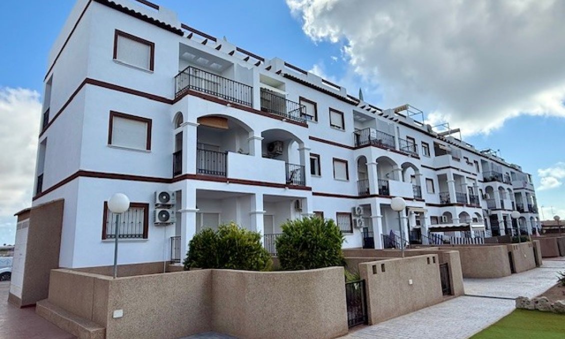 Használt Ingatlanok - Apartman -
Orihuela Costa - Costa Blanca