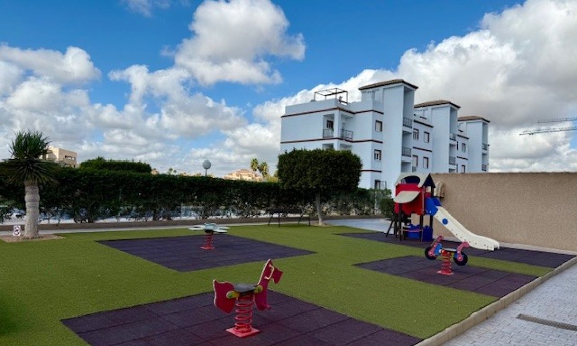 Használt Ingatlanok - Apartman -
Orihuela Costa - Costa Blanca