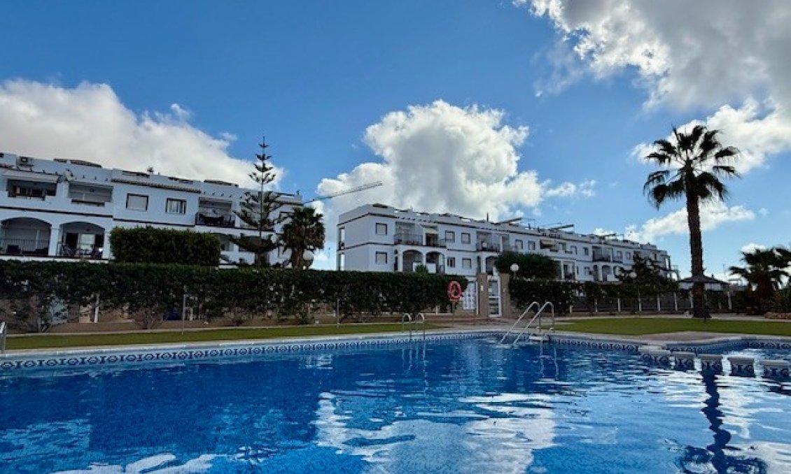 Használt Ingatlanok - Apartman -
Orihuela Costa - Costa Blanca