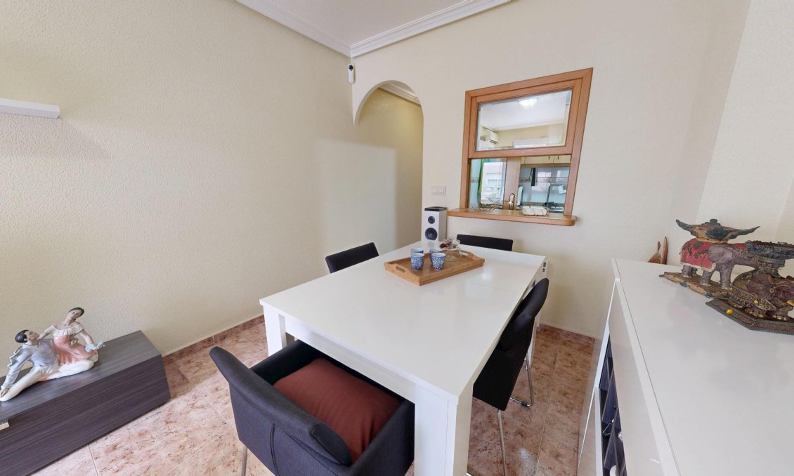 Resale - Apartment -
Torrevieja - Estacion De Autobuses