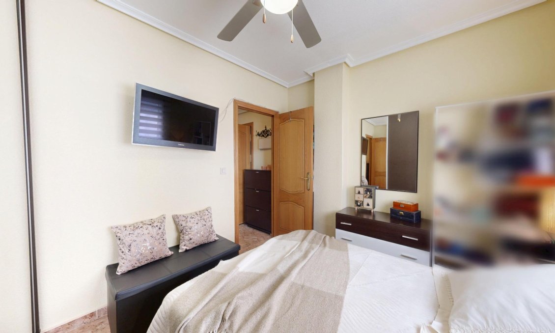 Resale - Apartment -
Torrevieja - Estacion De Autobuses