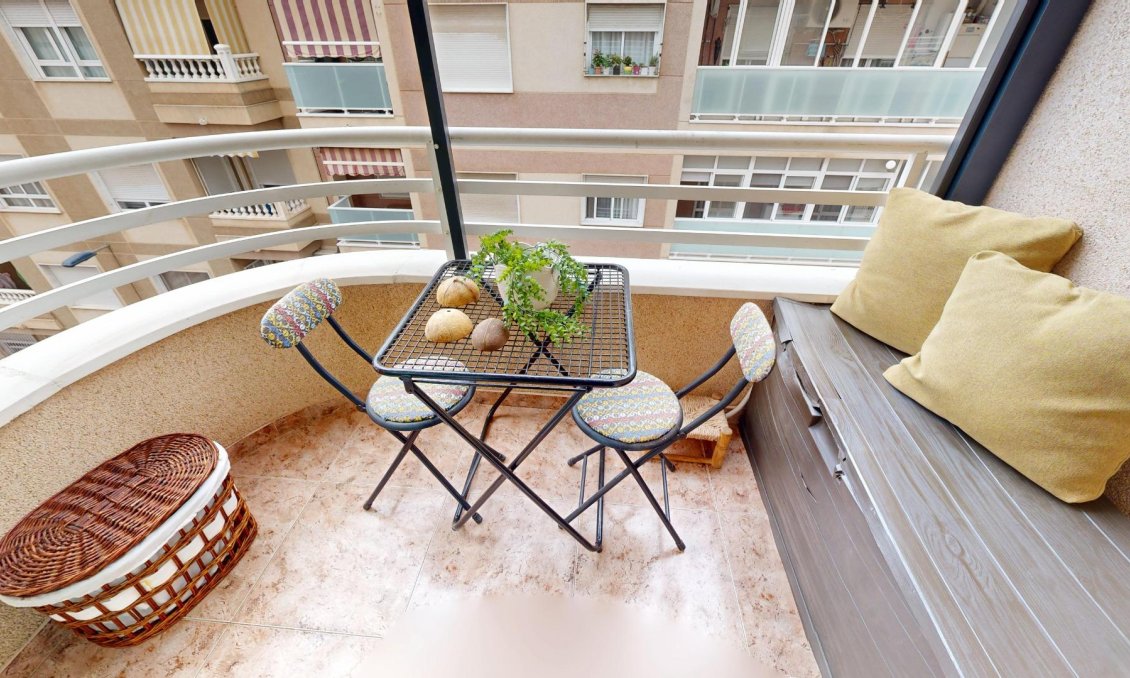 Resale - Apartment -
Torrevieja - Estacion De Autobuses