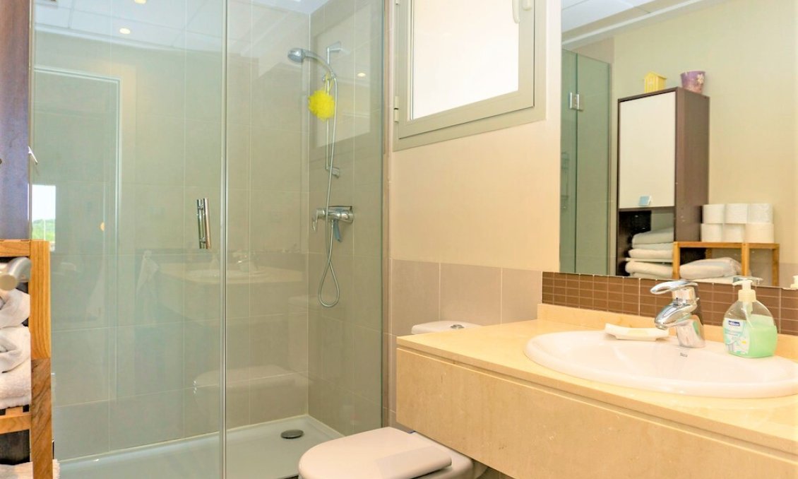 Wiederverkauf - Villa -
Las Colinas Golf - Inland