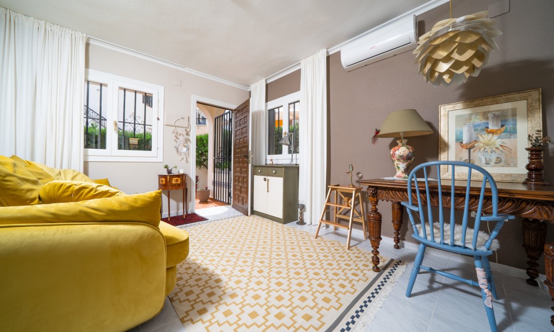 Wiederverkauf - Bungalow -
Torrevieja - La Mata