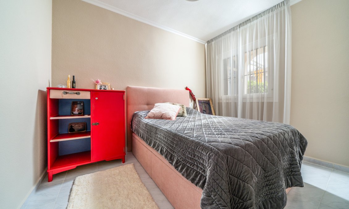 Wiederverkauf - Bungalow -
Torrevieja - La Mata