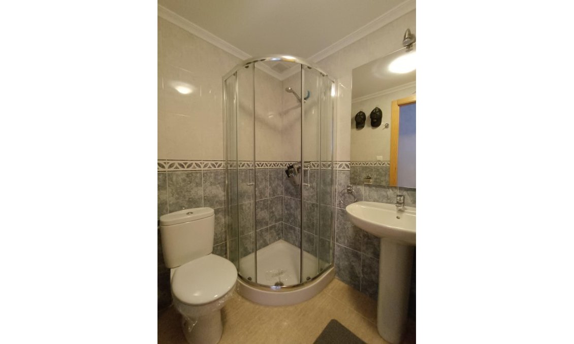 Resale - Town House -
Avileses - Jerónimo Y Avileses