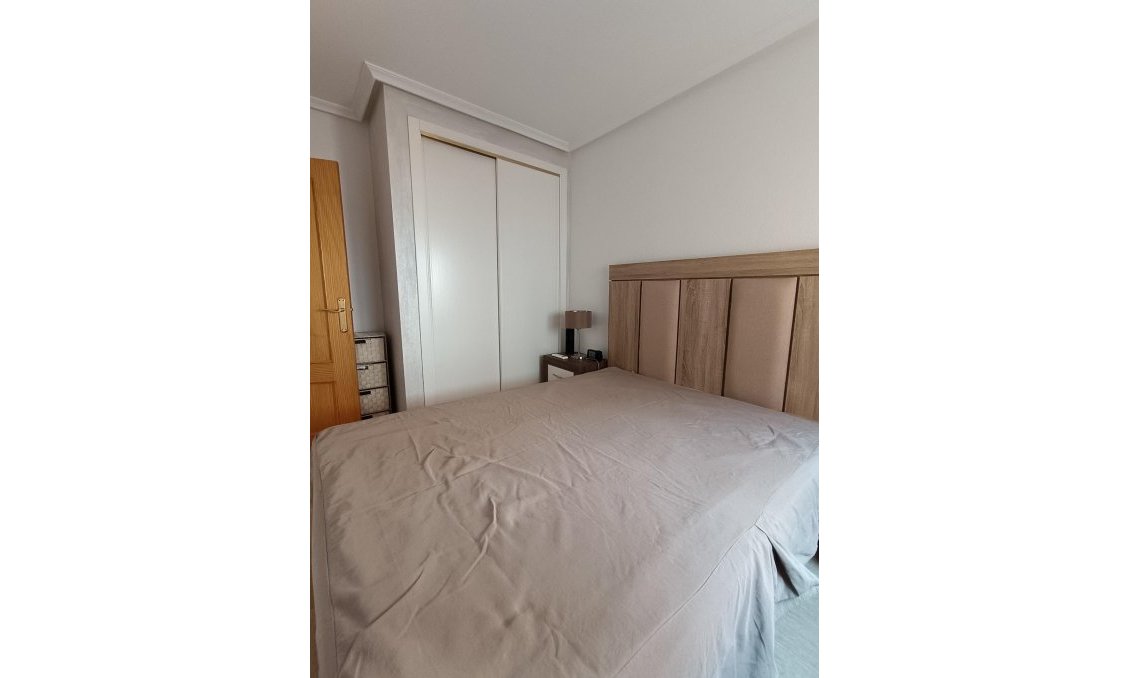 Resale - Town House -
Avileses - Jerónimo Y Avileses