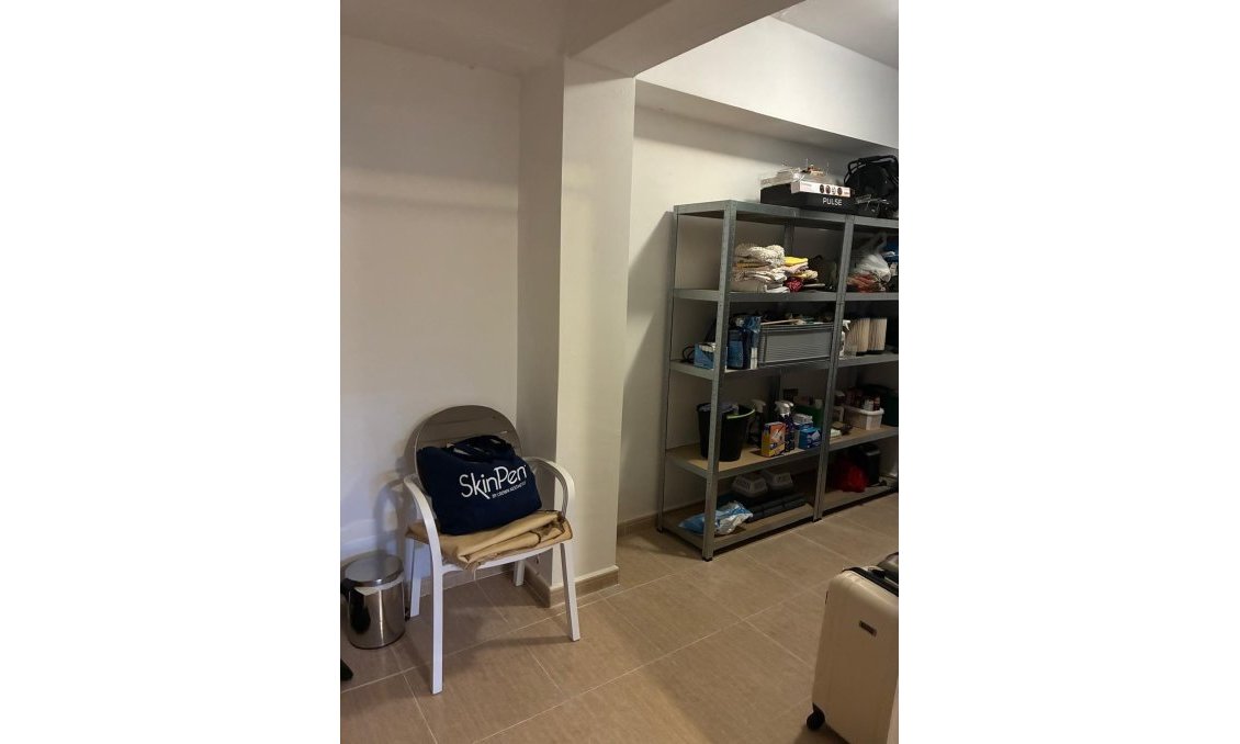 Resale - Town House -
Avileses - Jerónimo Y Avileses