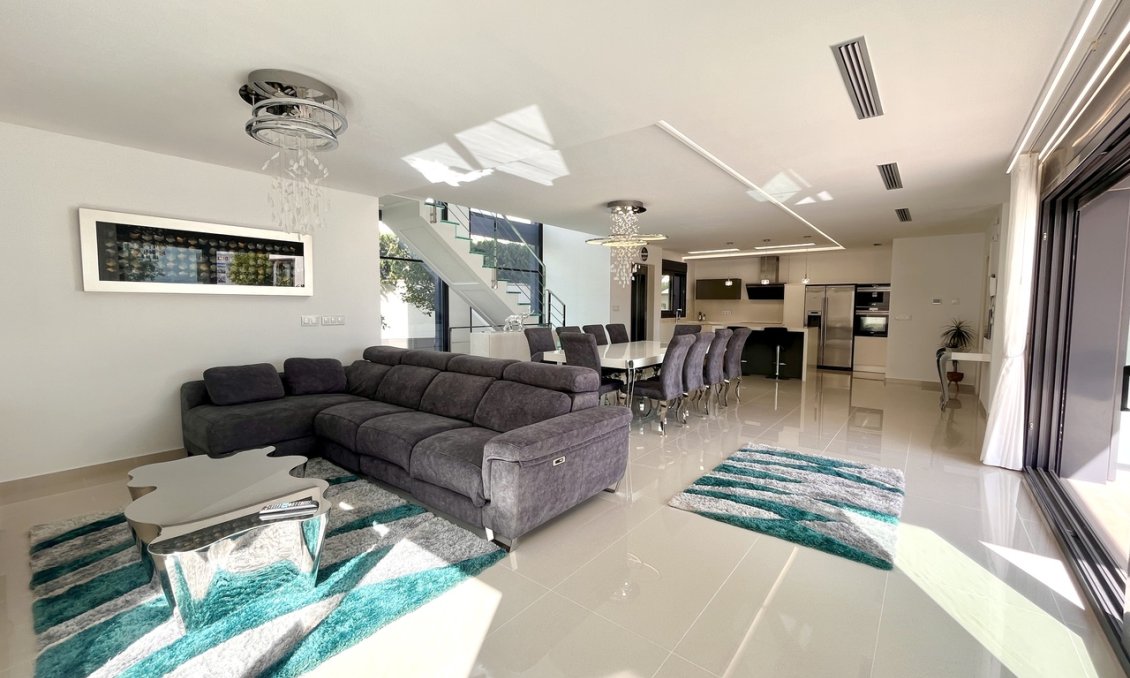 Wiederverkauf - Villa -
San Miguel de Salinas - Inland