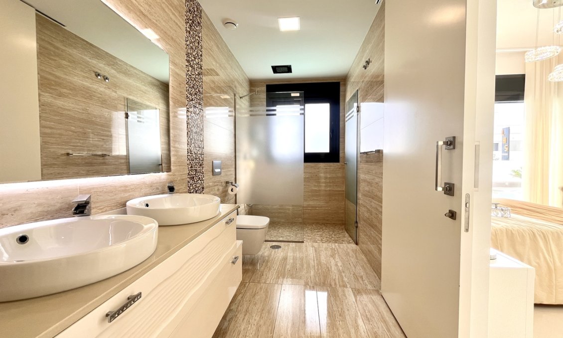 Wiederverkauf - Villa -
San Miguel de Salinas - Inland