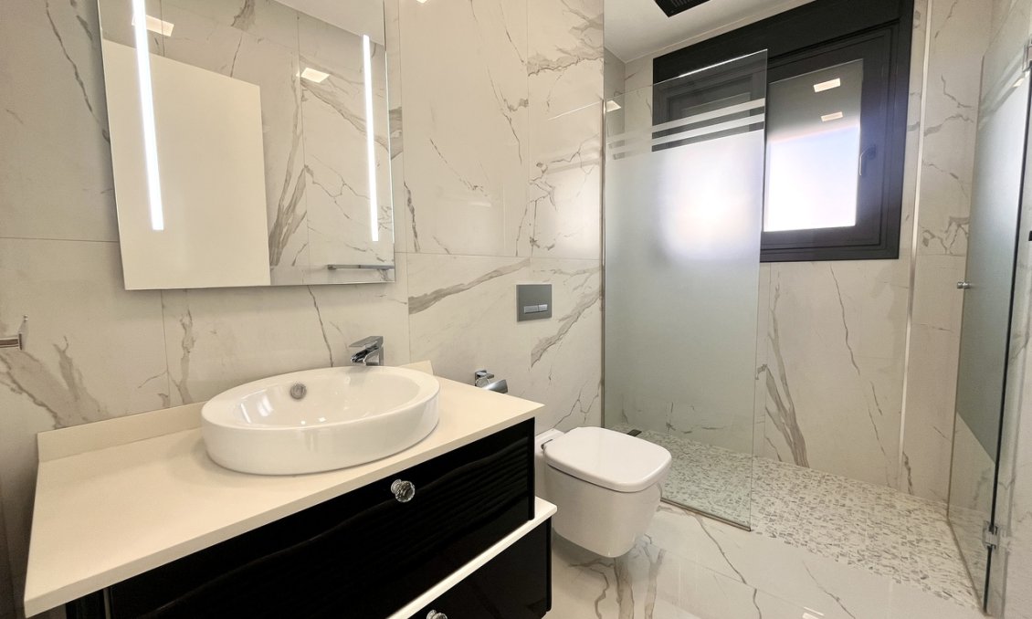 Wiederverkauf - Villa -
San Miguel de Salinas - Inland