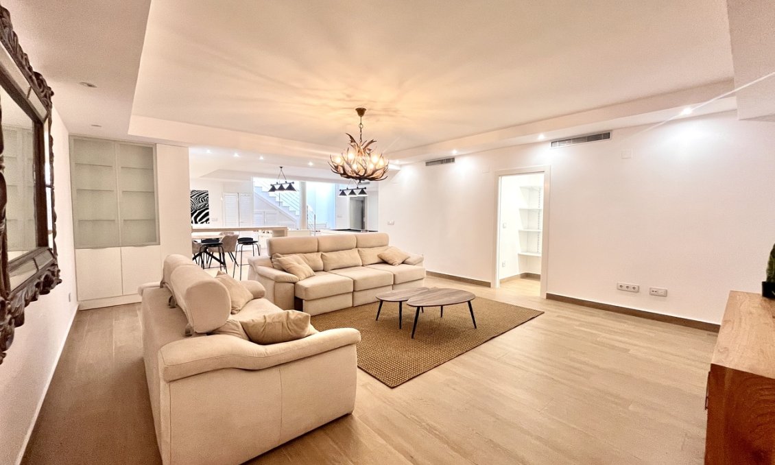 Wiederverkauf - Villa -
San Miguel de Salinas - Inland