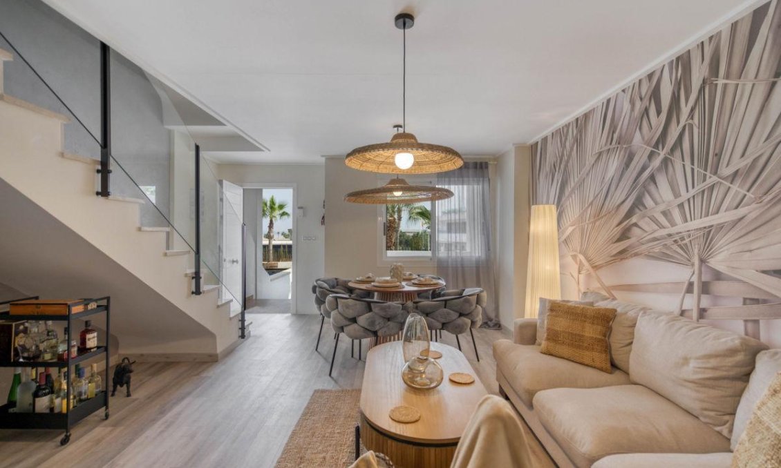 Resale - Duplex -
Los Balcones - Costa Blanca