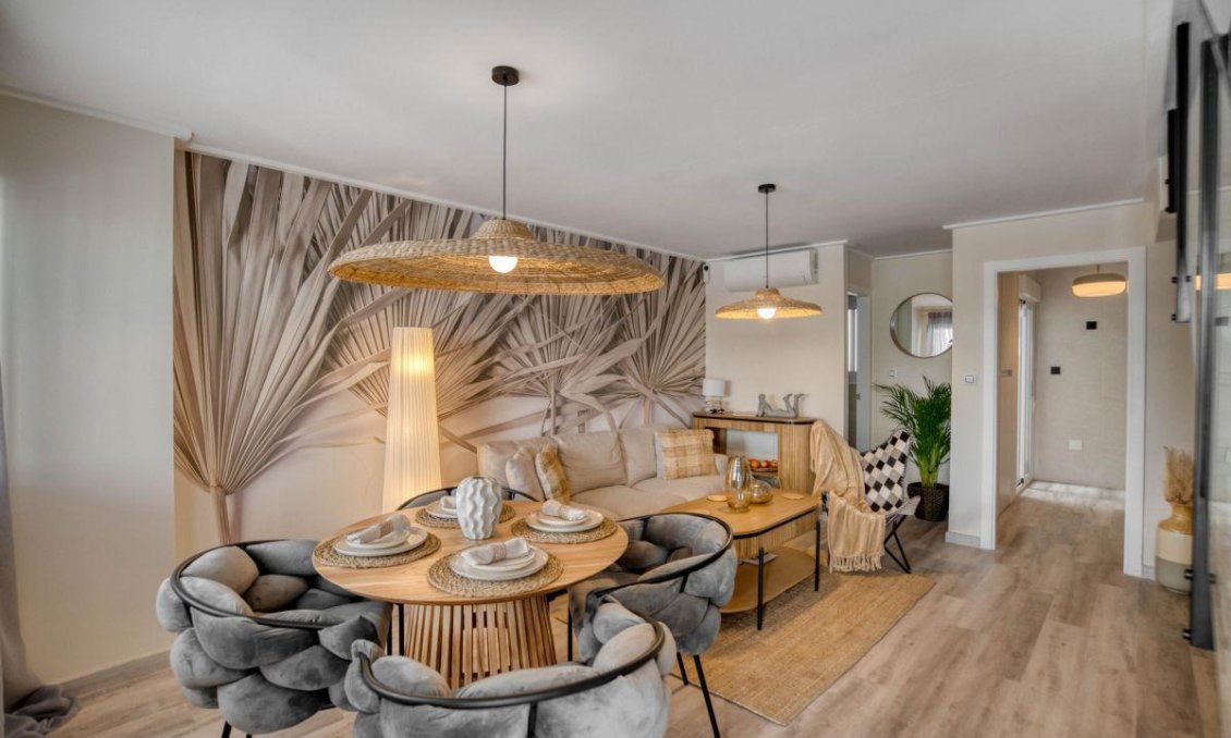 Resale - Duplex -
Los Balcones - Costa Blanca