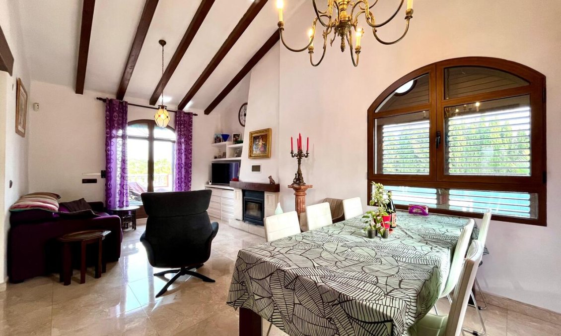 Wiederverkauf - Villa -
Villamartin - Costa Blanca