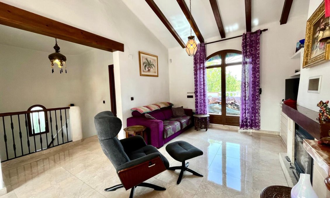 Wiederverkauf - Villa -
Villamartin - Costa Blanca