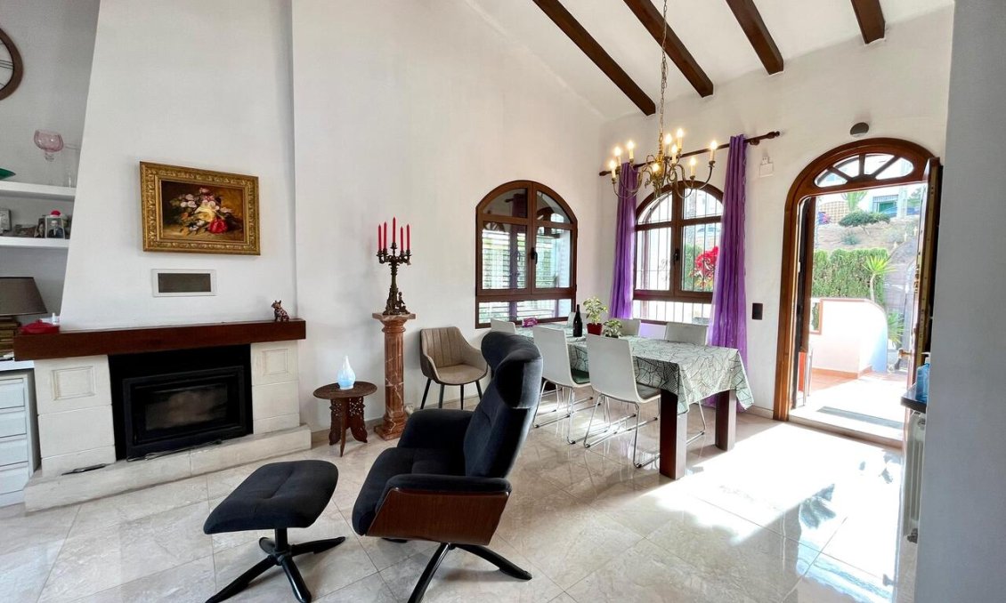 Wiederverkauf - Villa -
Villamartin - Costa Blanca