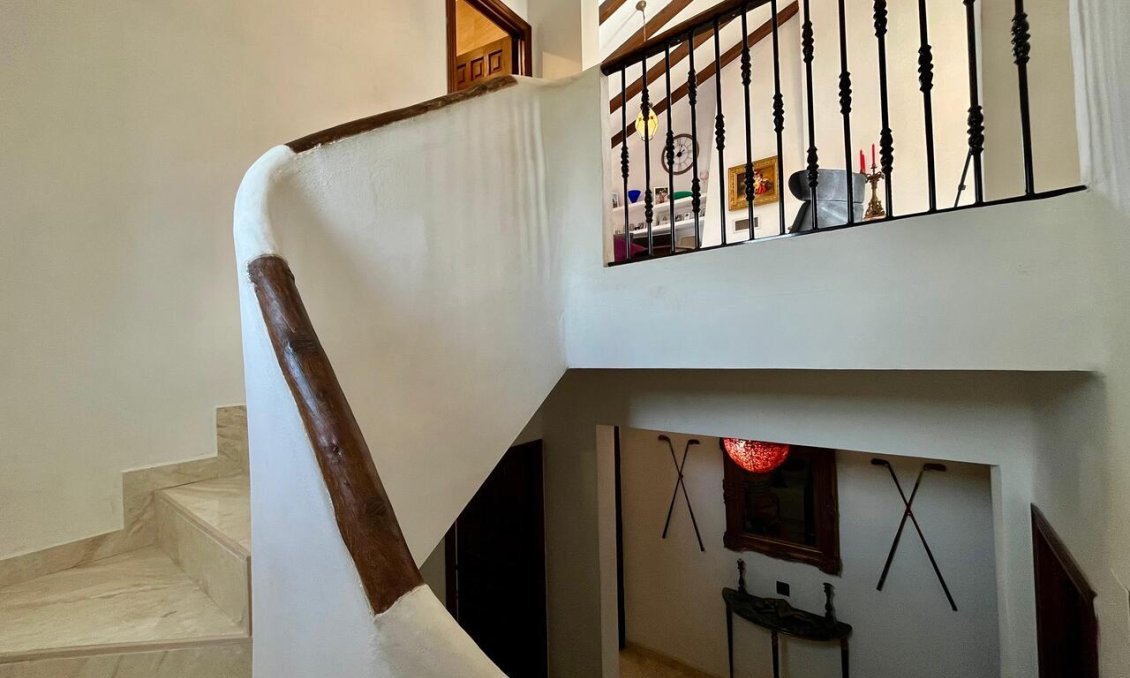 Wiederverkauf - Villa -
Villamartin - Costa Blanca