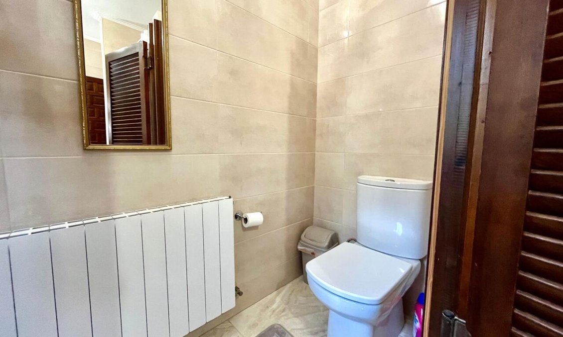 Wiederverkauf - Villa -
Villamartin - Costa Blanca