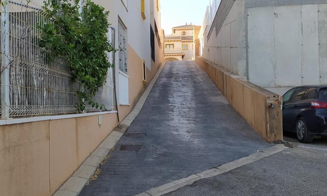 Resale - Apartment -
Orihuela Costa - LOMAS CABO ROIG