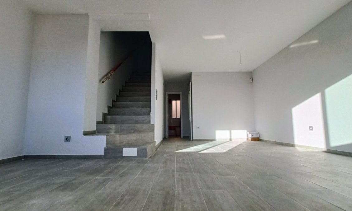 Resale - Town House -
La Romana - Inland