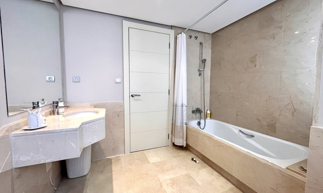 Resale - Apartment -
Las Colinas Golf - Costa Blanca