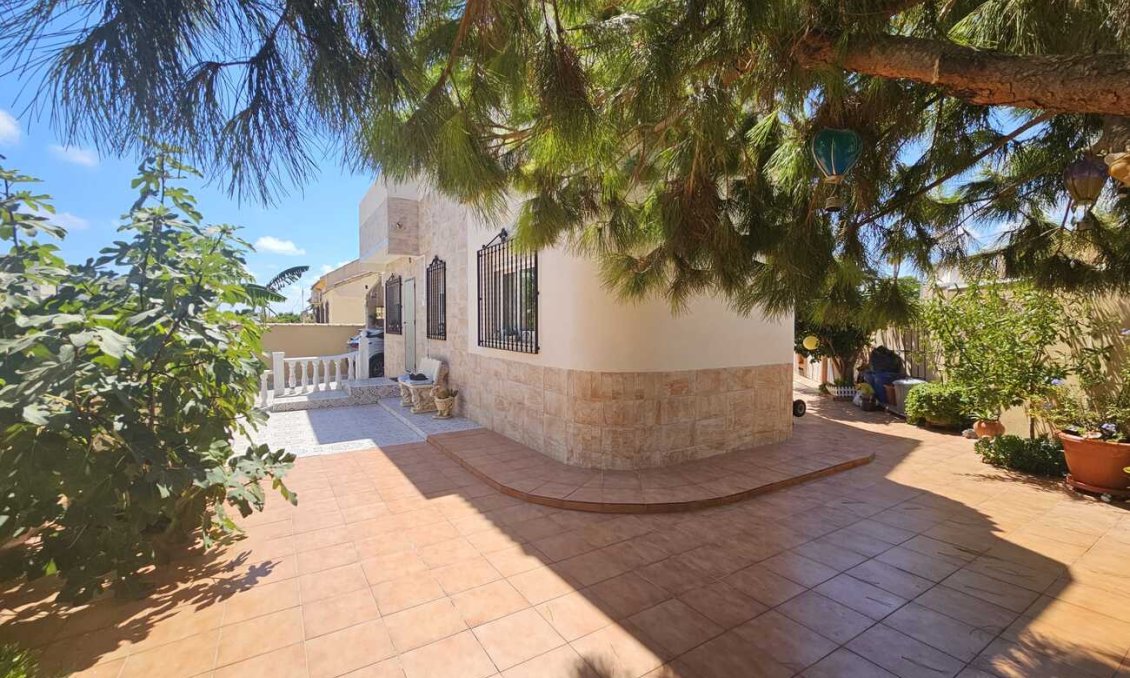 Resale - Villa -
Torrevieja - Torre Del Moro