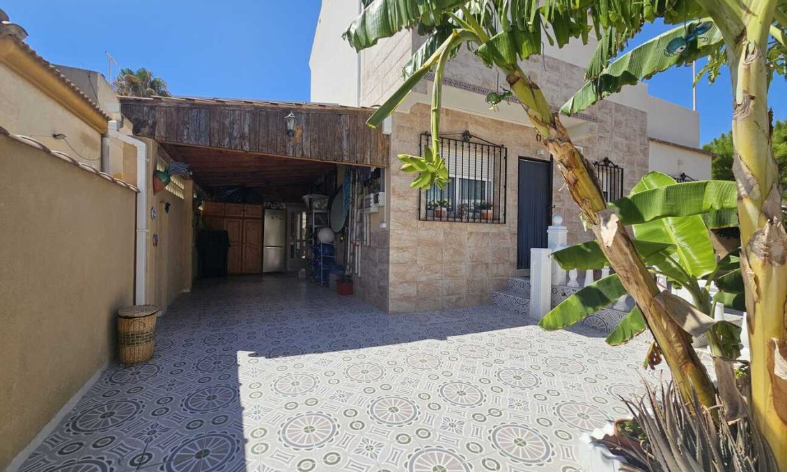 Resale - Villa -
Torrevieja - Torre Del Moro