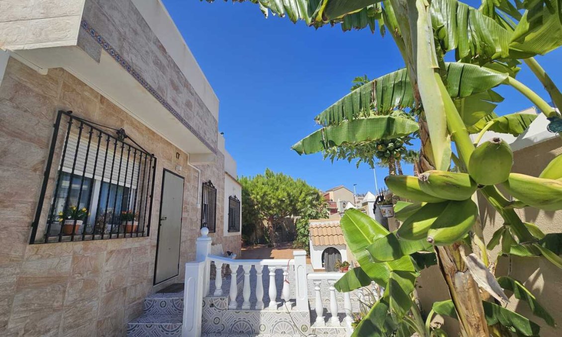 Resale - Villa -
Torrevieja - Torre Del Moro