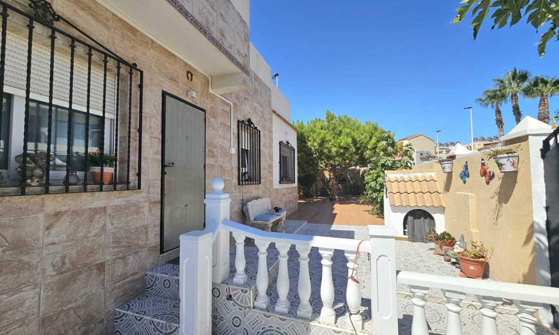 Resale - Villa -
Torrevieja - Torre Del Moro