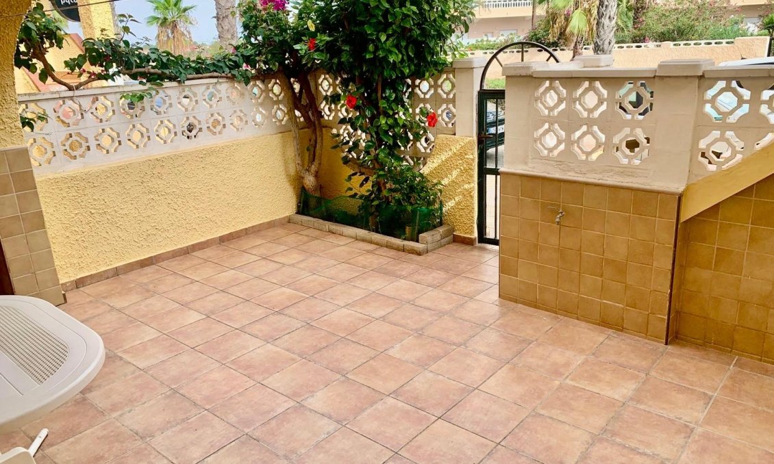 Wiederverkauf - Wohnung -
Torrevieja - La Mata