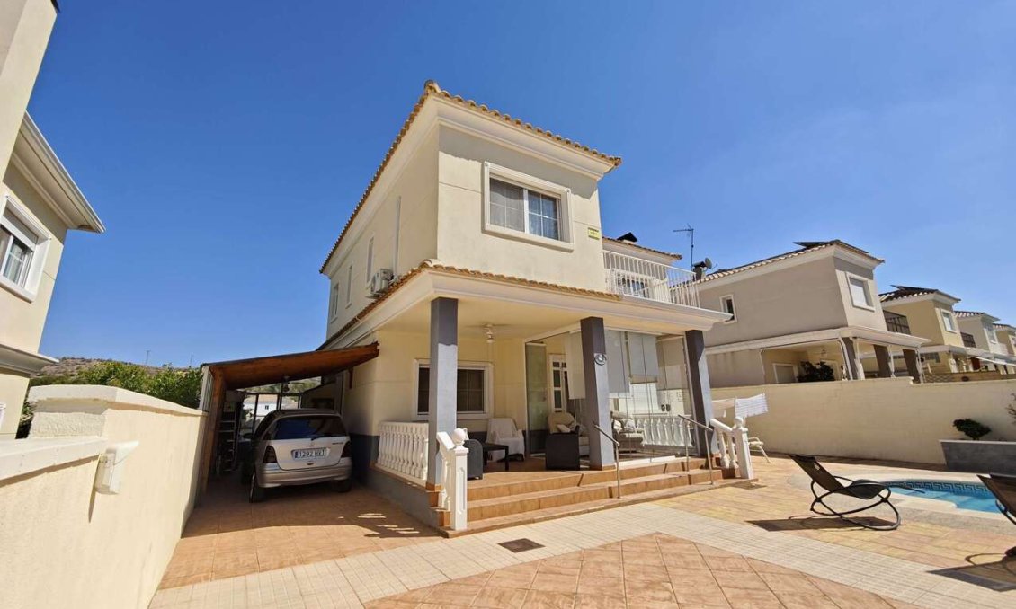 Resale - Villa -
Aspe - Inland