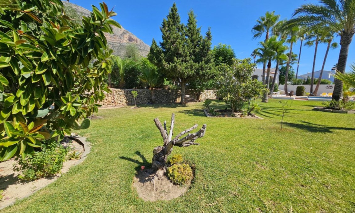 Wiederverkauf - Villa -
Jávea - Costa Blanca