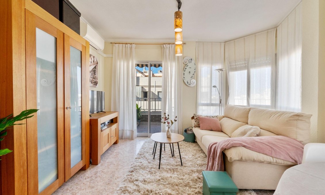 Resale - Apartment -
Torrevieja