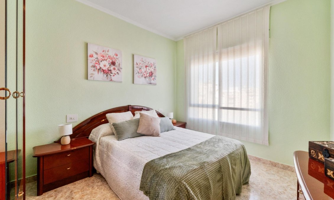 Resale - Apartment -
Torrevieja